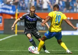 包含沙尔克陷入新一波伤病潮，战力受损的词条