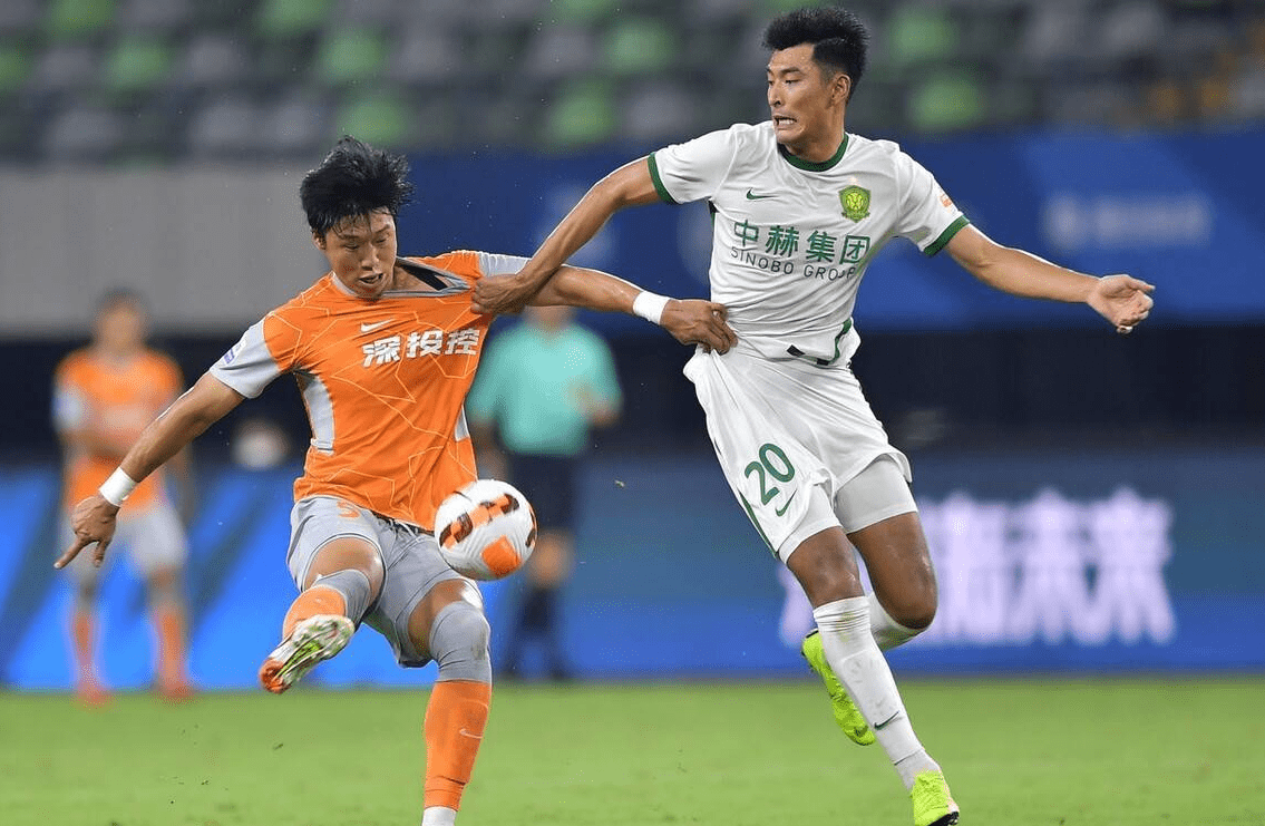 火线上阵的年轻球员表现抢眼，带领球队逆袭