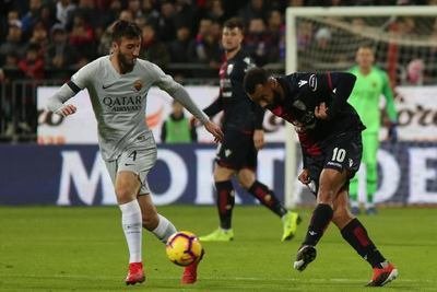 罗马客场逼平热那亚，欧冠资格争夺陷入僵局的简单介绍