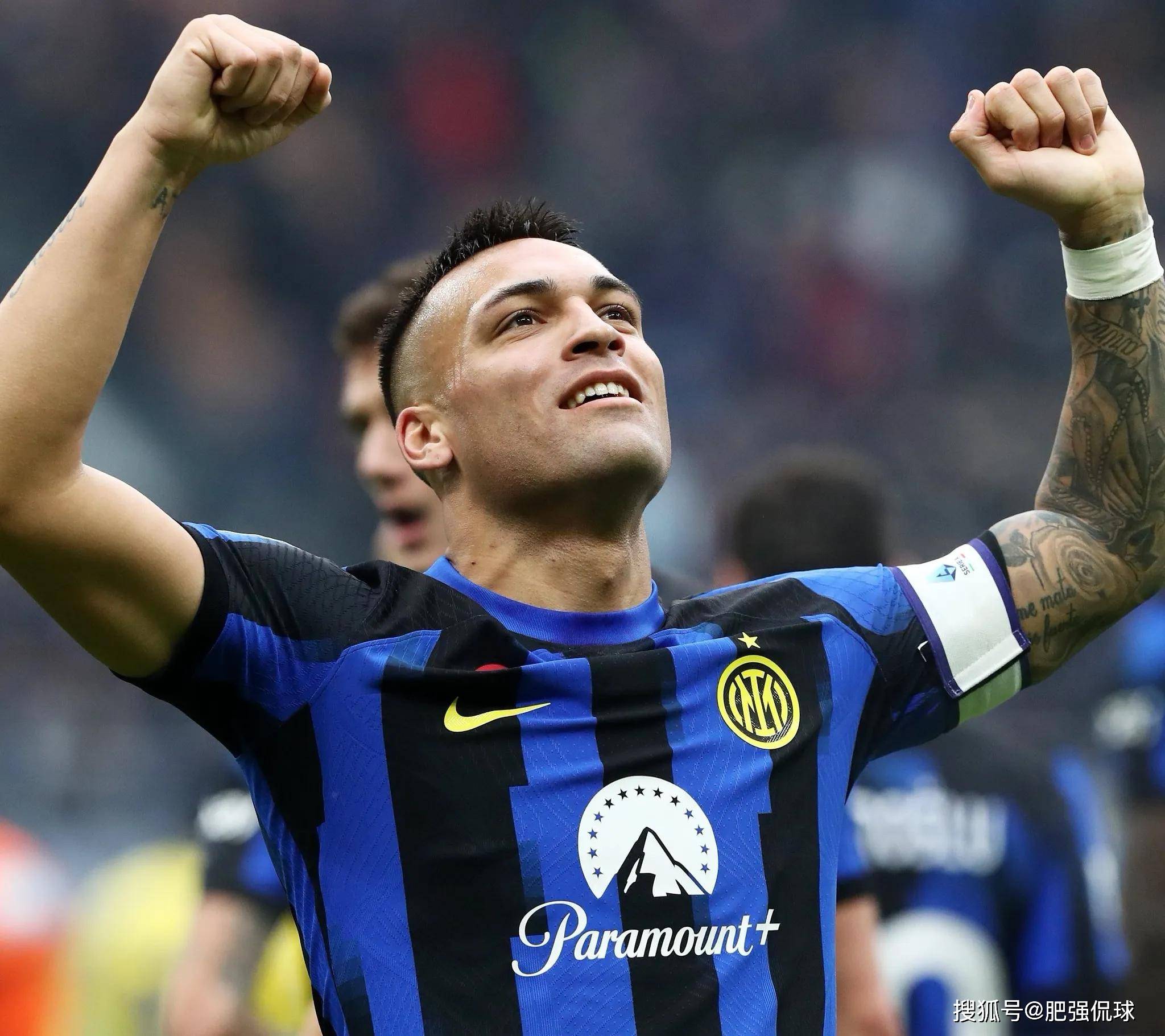 林茨伯格主教练戴安一箭射中对手，助球队获得胜利