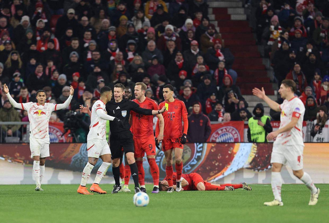 拜仁慕尼黑客场轻松战胜对手，取得连胜的简单介绍