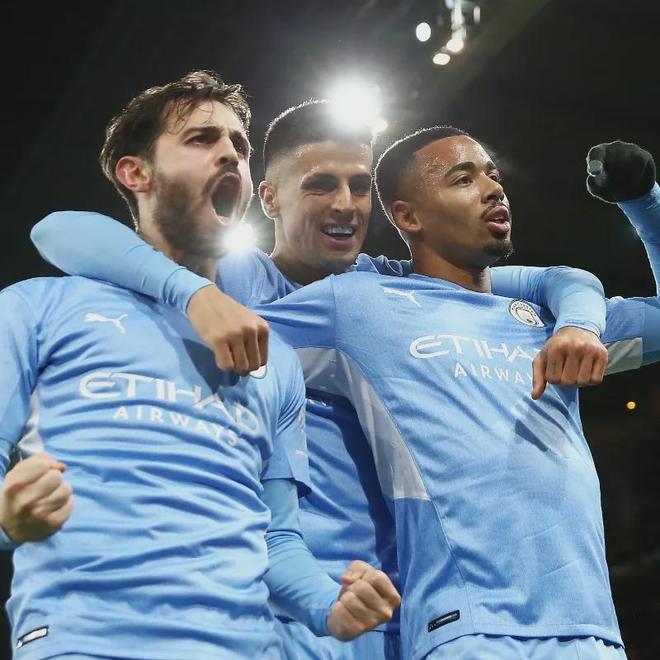 包含欧冠欧预赛首回合棋逢对手筹码欢乐的词条