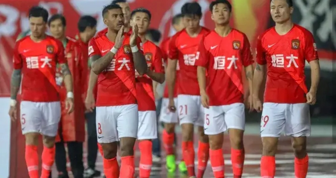 突破足球界的新面孔，国际赛事引发关注