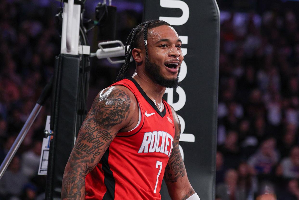 火箭与尼克斯激战，最终获胜