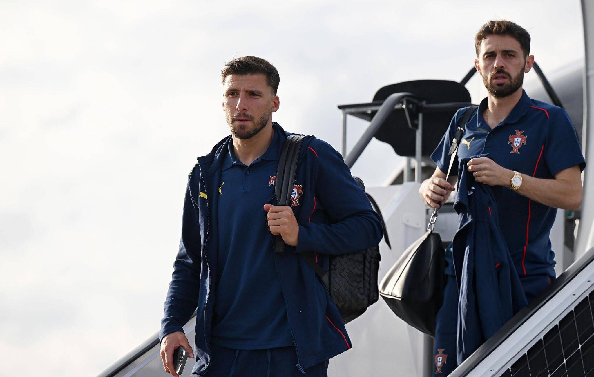 关于传奇球员加入球队，备战欧国联比赛的信息