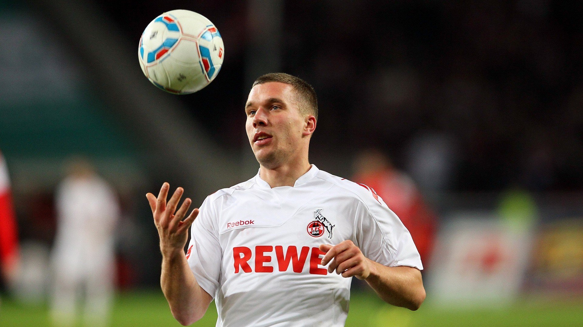 神话与绿岛的碰撞，劳塔罗式进攻照亮希腊对阵爱尔兰之战